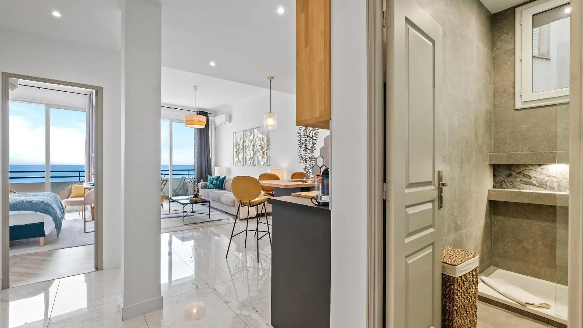 Endless Azure Apartment Nice