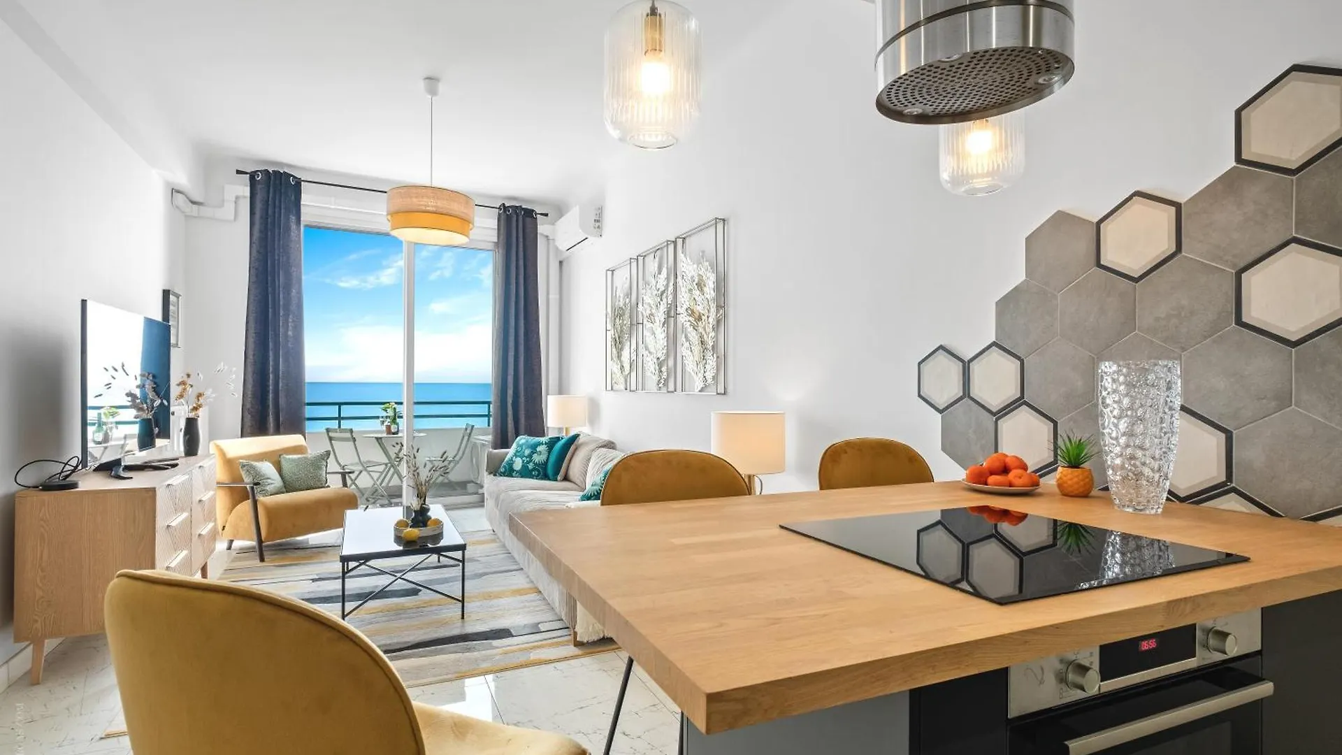 Endless Azure Apartment Nice