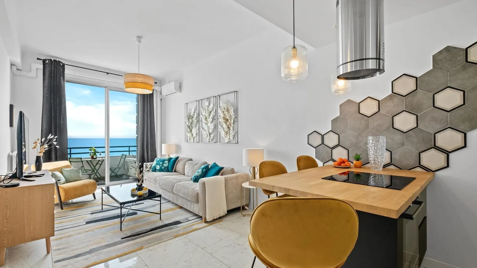 Endless Azure Apartment Nice